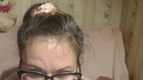 Snapshot of flowercandydoll13 chatting on 26, 11, 2025 say meow and send tip online show from 26, 11, 2025