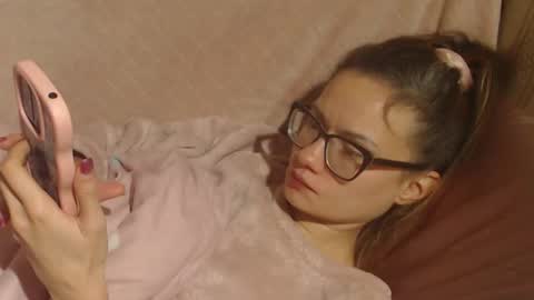 say meow and send tip  online show from 18, 12, 2025