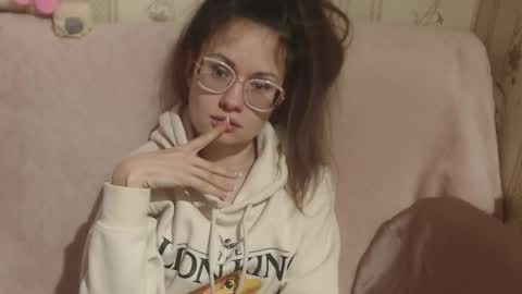 say meow and send tip  online show from 17, 3, 2026