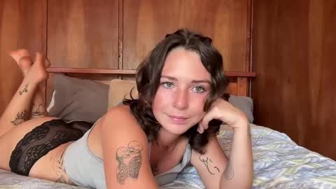 Snapshot of flowergirl448844 chatting on 23, 12, 2025 Flowergirl online show from 23, 12, 2025