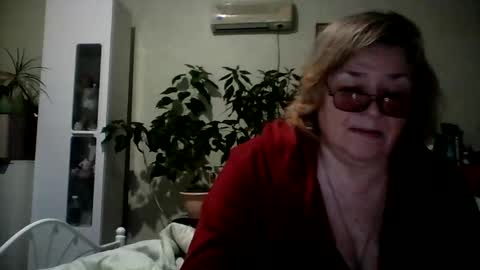 Snapshot of flowerlover8 chatting on 27, 2, 2025 Flowerlower online show from 27, 2, 2025