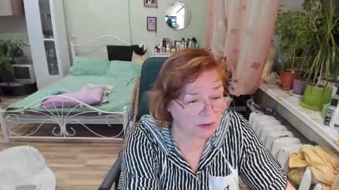 Flowerlower online show from 5, 2, 2026