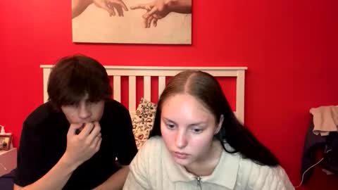 Snapshot of flowerscouple chatting on 25, 9, 2025 flowerscouple online show from 25, 9, 2025