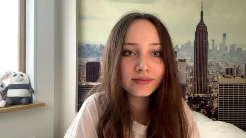 Snapshot of floybrownley chatting on 27, 5, 2026 Nelly online show from 27, 5, 2026