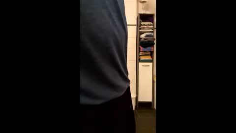 fluffybutt_ online show from 22, 5, 2026