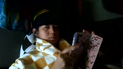 Snapshot of fluffycroissant07 chatting on 19, 6, 2026 fluffycroissant07 online show from 19, 6, 2026