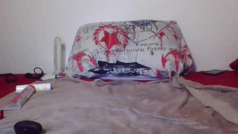 flylen online show from 8, 3, 2025