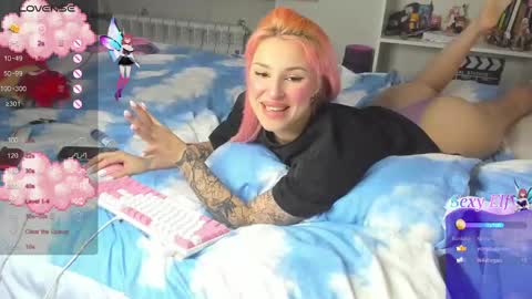 Snapshot of folinskaayaa chatting on 19, 12, 2024 folinskaayaa online show from 19, 12, 2024