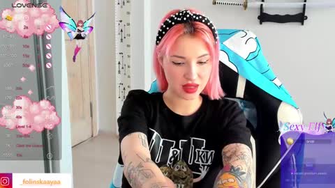 Snapshot of folinskaayaa chatting on 24, 1, 2025 folinskaayaa online show from 24, 1, 2025