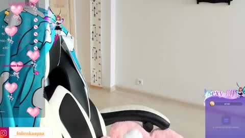 Snapshot of folinskaayaa chatting on 12, 2, 2025 folinskaayaa online show from 12, 2, 2025