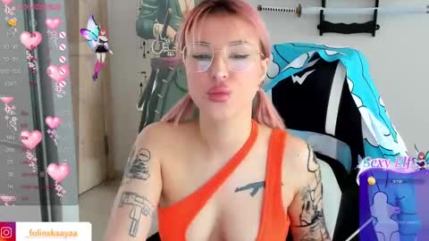 Snapshot of folinskaayaa chatting on 15, 2, 2025 folinskaayaa online show from 15, 2, 2025