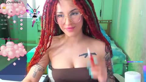 Snapshot of folinskaayaa chatting on 16, 9, 2025 folinskaayaa online show from 16, 9, 2025