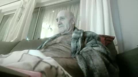 Snapshot of follador1001 chatting on 11, 1, 2025 follador1001 online show from 11, 1, 2025