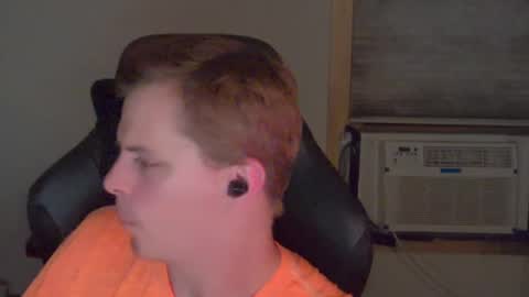 Snapshot of forever_broken chatting on 29, 10, 2025 forever_broken online show from 29, 10, 2025