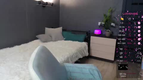 Julia online show from 10, 9, 2025