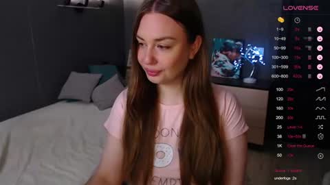 Snapshot of foreversmileme chatting on 15, 6, 2026 Julia online show from 15, 6, 2026