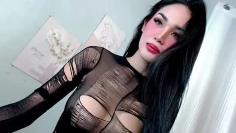 KHATRINA STACIE MARIE online show from 20, 7, 2026
