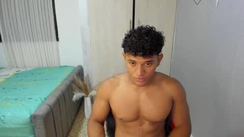 Snapshot of fox_evans chatting on 4, 10, 2025 Fox online show from 4, 10, 2025