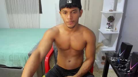 Snapshot of fox_evans chatting on 22, 10, 2025 Fox online show from 22, 10, 2025