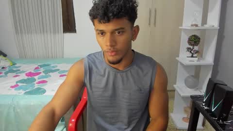 Snapshot of fox_evans chatting on 25, 11, 2025 Fox online show from 25, 11, 2025