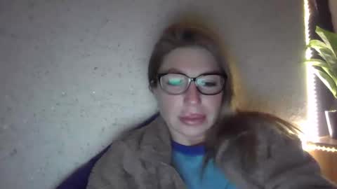 Snapshot of fox_red_lady7 chatting on 7, 2, 2025 fox_red_lady7 online show from 7, 2, 2025