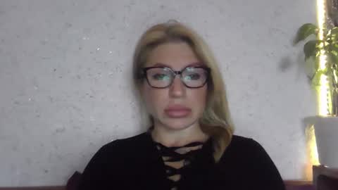 Snapshot of fox_red_lady7 chatting on 6, 11, 2025 fox_red_lady7 online show from 6, 11, 2025