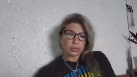 fox_red_lady7 online show from 11, 1, 2026