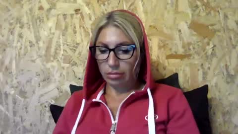 fox_red_lady7 online show from 10, 7, 2026