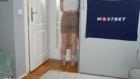 CUSTOM PHOTOS AND VIDEOS -  online show from 24, 1, 2025