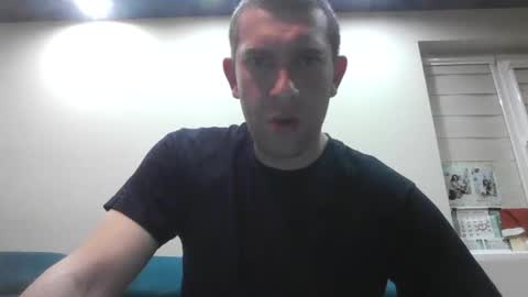 Snapshot of foxintheboxxx chatting on 18, 12, 2025 foxintheboxxx online show from 18, 12, 2025