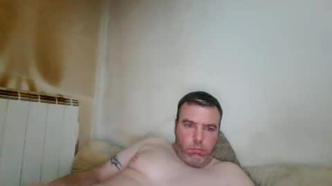 Snapshot of foxxx1982 chatting on 7, 5, 2026 foxxx1982 online show from 7, 5, 2026