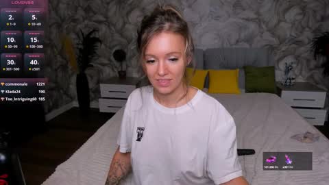 Snapshot of foxy_blond chatting on 26, 2, 2025 Foxy online show from 26, 2, 2025