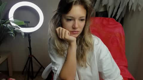 Snapshot of foxy_blond chatting on 26, 9, 2025 Foxy online show from 26, 9, 2025