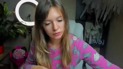 Snapshot of foxy_blond chatting on 3, 10, 2025 Foxy online show from 3, 10, 2025