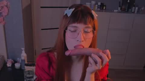 Snapshot of foxy_jpg chatting on 8, 8, 2026 Sue online show from 8, 8, 2026