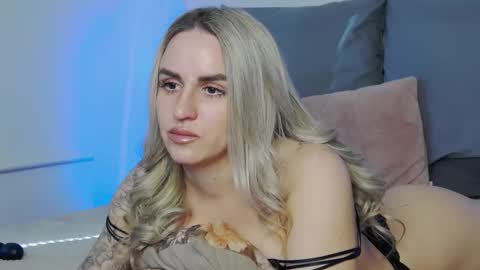 Snapshot of foxy_kimmi chatting on 5, 2, 2026 Foxy Kimmi online show from 5, 2, 2026