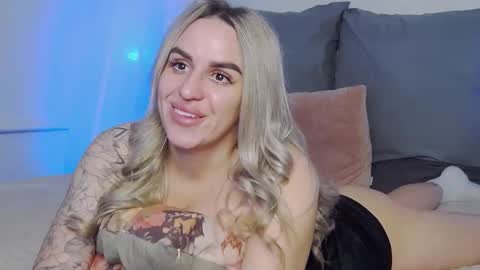 Snapshot of foxy_kimmi chatting on 1, 3, 2026 Foxy Kimmi online show from 1, 3, 2026