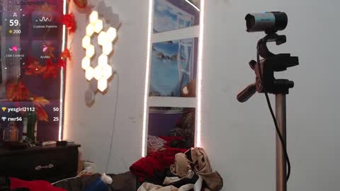 Snapshot of foxy_pet2 chatting on 6, 3, 2025 my name is Sofhia but you can call me any name you like Sir online show from 6, 3, 2025