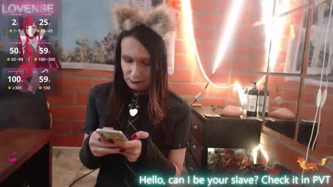 Snapshot of foxy_pet2 chatting on 31, 10, 2025 my name is Sofhia but you can call me any name you like Sir online show from 31, 10, 2025