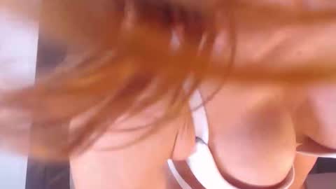 Adela - Single mom. 40 y online show from 22, 10, 2025