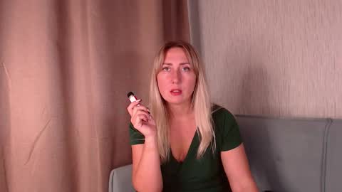 Milena online show from 5, 10, 2025