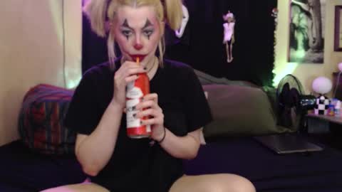 Snapshot of foxymalloryknoxy69 chatting on 1, 11, 2025 Mallory Koxx online show from 1, 11, 2025