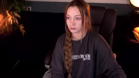 Maya online show from 18, 11, 2025