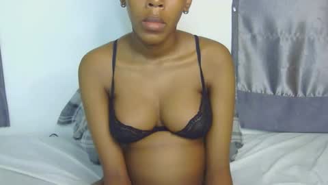 foxypennyy online show from 18, 11, 2025