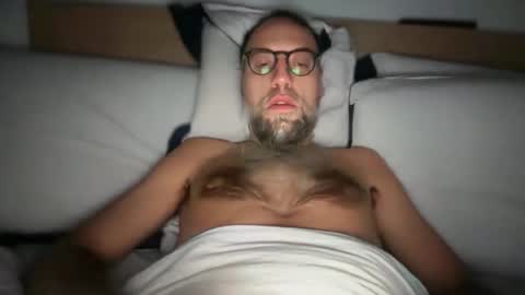 fra___ online show from 15, 12, 2025