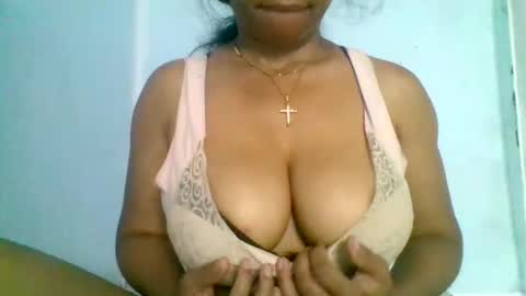 Snapshot of fracisca2204 chatting on 30, 11, 2025 fracisca2204 online show from 30, 11, 2025