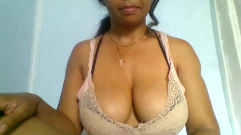 Snapshot of fracisca2204 chatting on 5, 12, 2025 fracisca2204 online show from 5, 12, 2025