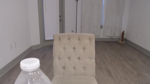 Snapshot of fragilemasochist chatting on 11, 2, 2025 Angel online show from 11, 2, 2025