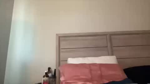 Snapshot of fragilemasochist chatting on 7, 11, 2025 Angel online show from 7, 11, 2025