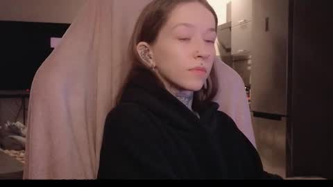 fran_bow online show from 3, 2, 2026